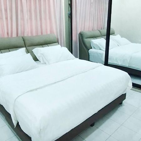 Rawang Conner Lot Homestay Esterno foto